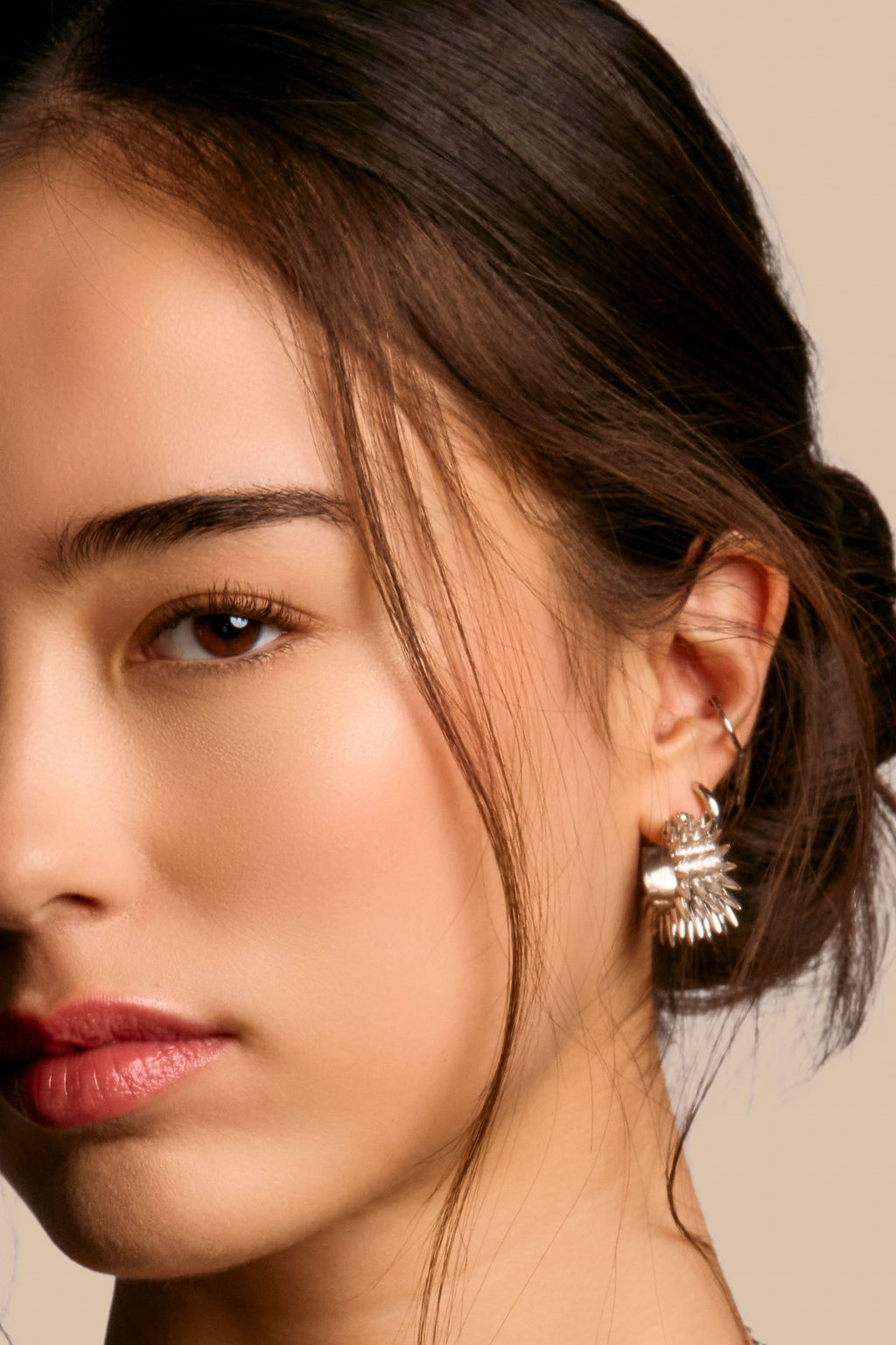 Avantika earrings, silver