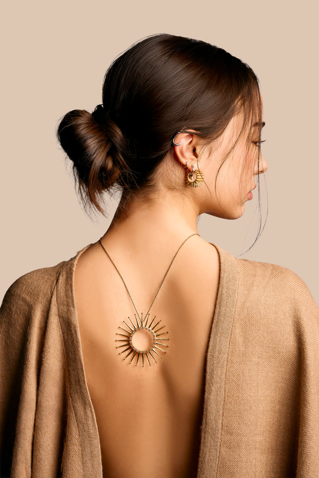 Avantika earrings, gold