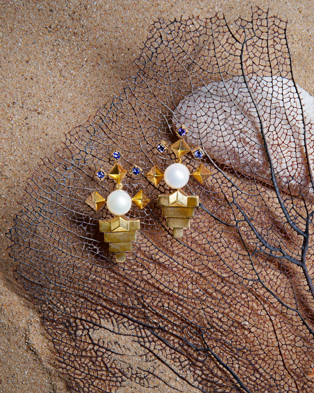 Kajal earrings, gold