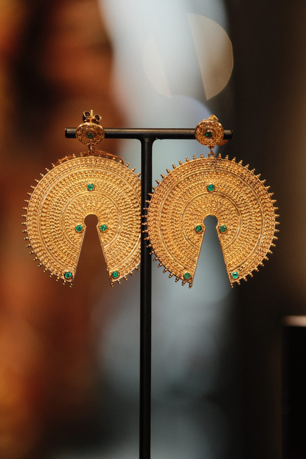 Jaya earrings, gold